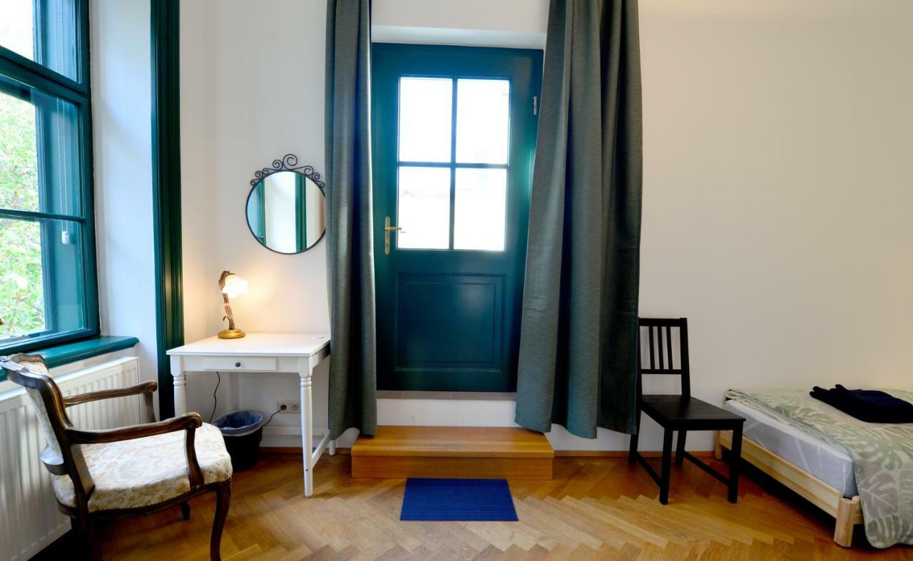 Quiet & Green, With Terrace Vienna Exterior photo